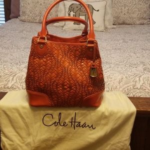COLE HAANSerena sm optical weave tote spicy orange